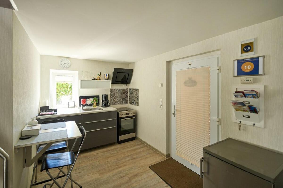 Kleines Zuhause Apartment Magdeburg Bagian luar foto
