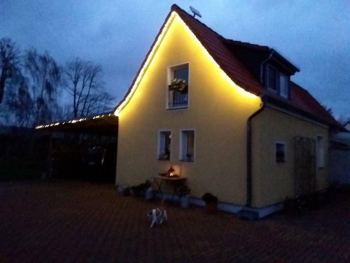 Kleines Zuhause Apartment Magdeburg Bagian luar foto