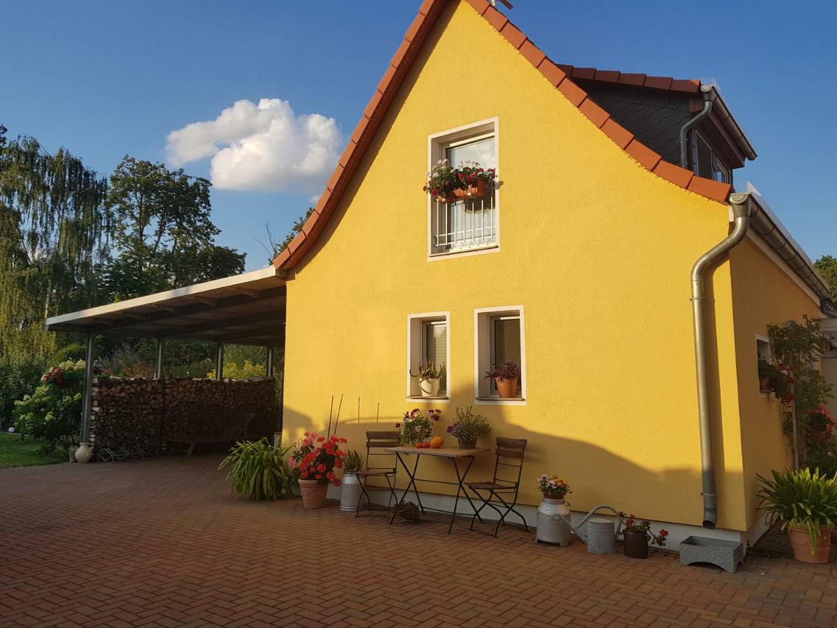 Kleines Zuhause Apartment Magdeburg Bagian luar foto